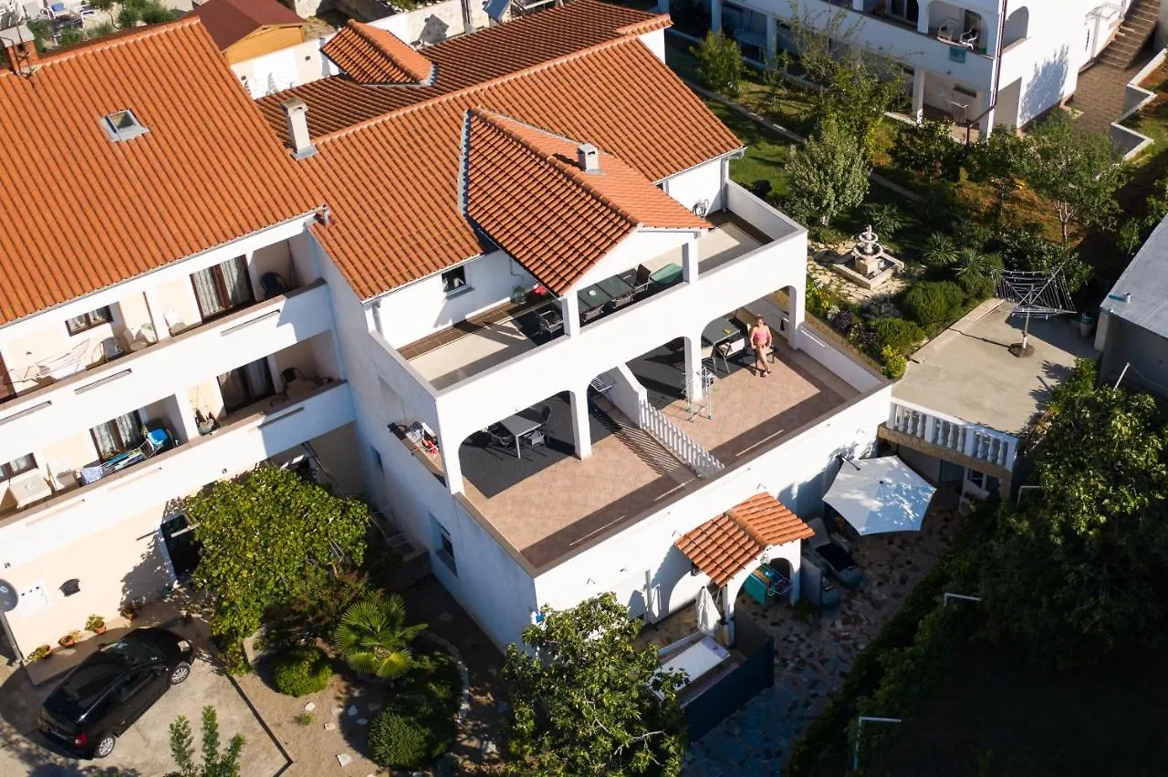 Apartment House Lijan Krk Town