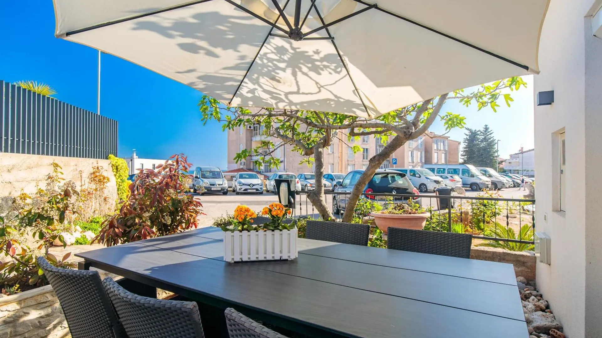Apartment House Lijan Krk Town