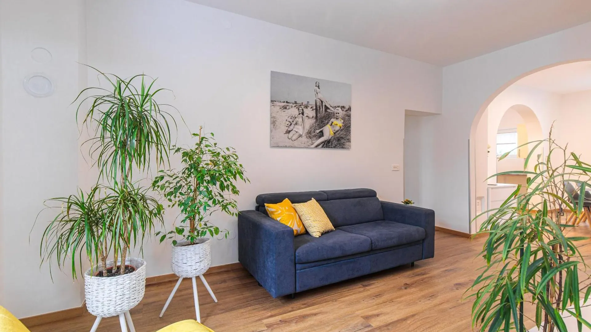 Apartment House Lijan Krk Town