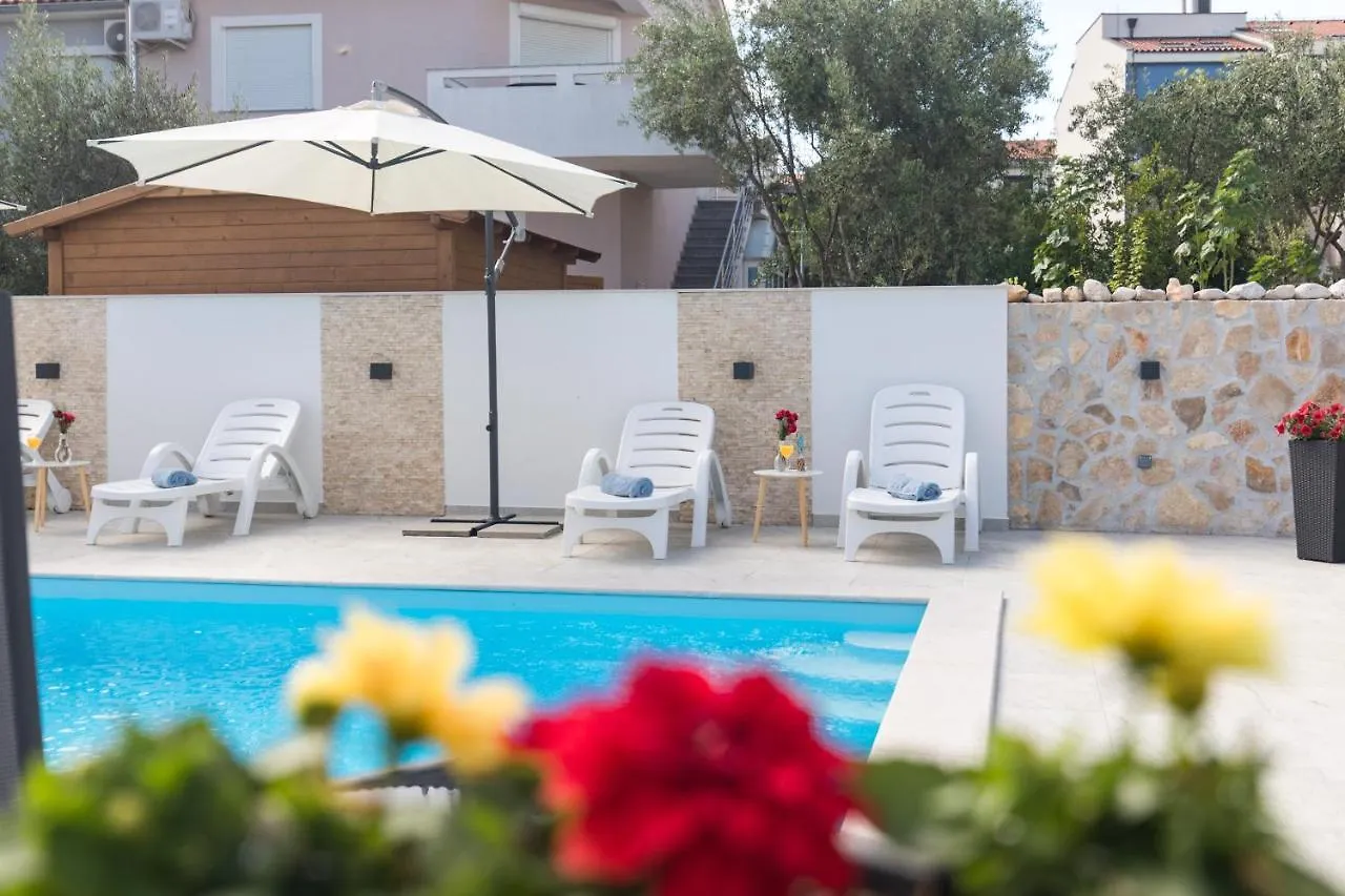 Apartment House Lijan Krk Town